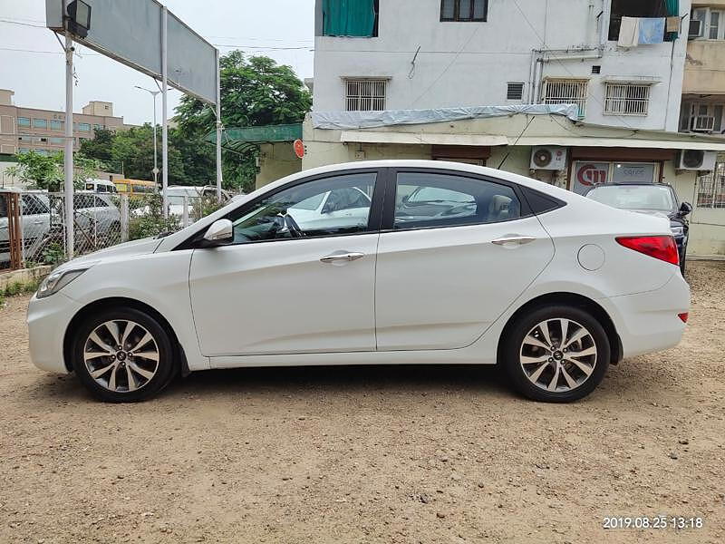 Hyundai 4s fluidic verna