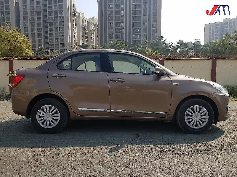Second Hand Maruti Suzuki Swift [2018-2021] VXi AMT [2018-2019] in Ahmedabad