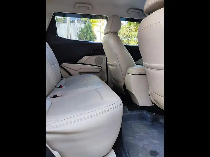 Second Hand Mahindra XUV300 W6 1.5 Diesel AMT in Hyderabad