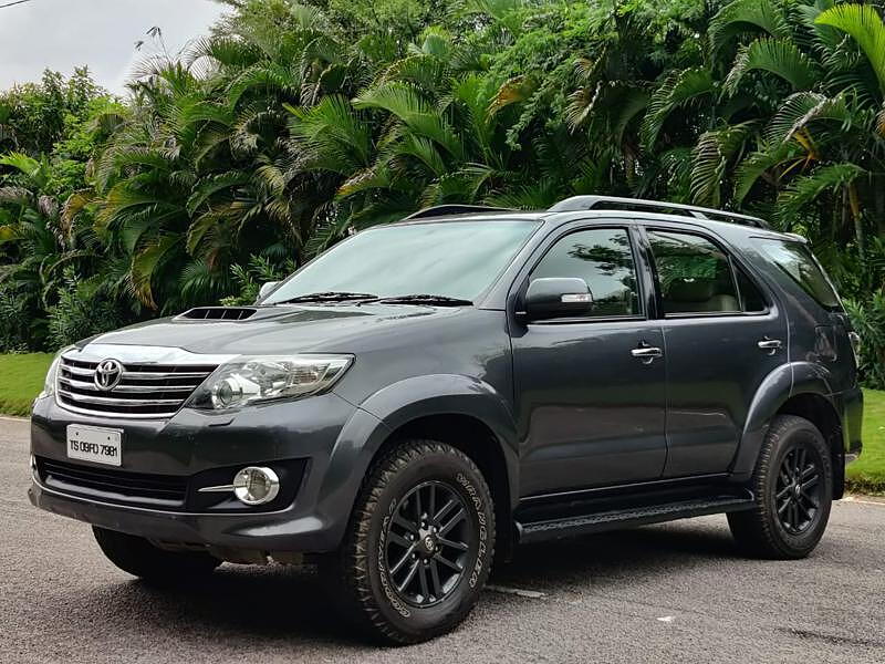 Used 2015 Toyota Fortuner [2012-2016] 3.0 4x2 MT (D2220163) for sale in
