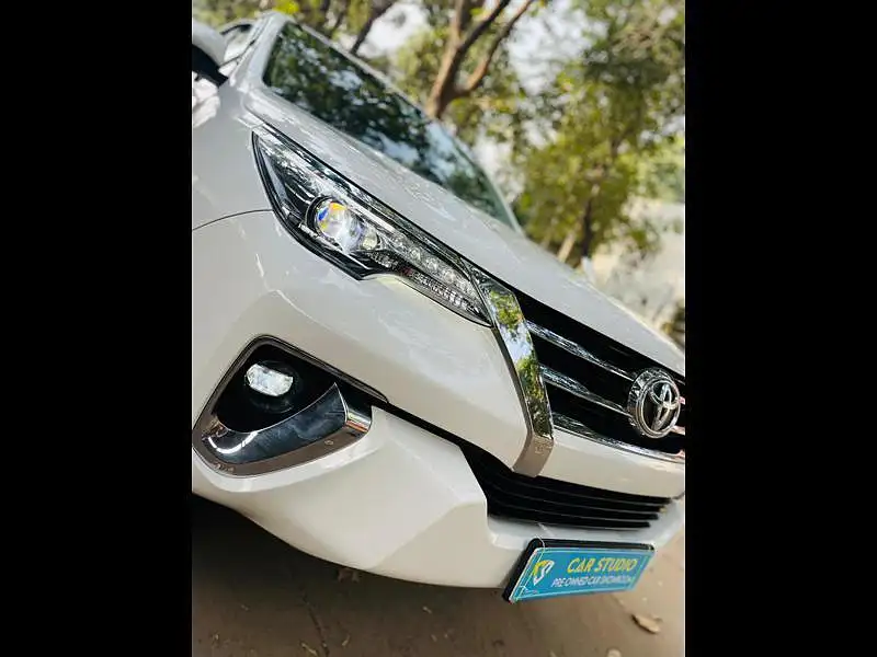 Second Hand Toyota Fortuner [2016-2021] 2.8 4x2 AT [2016-2020] in Mohali