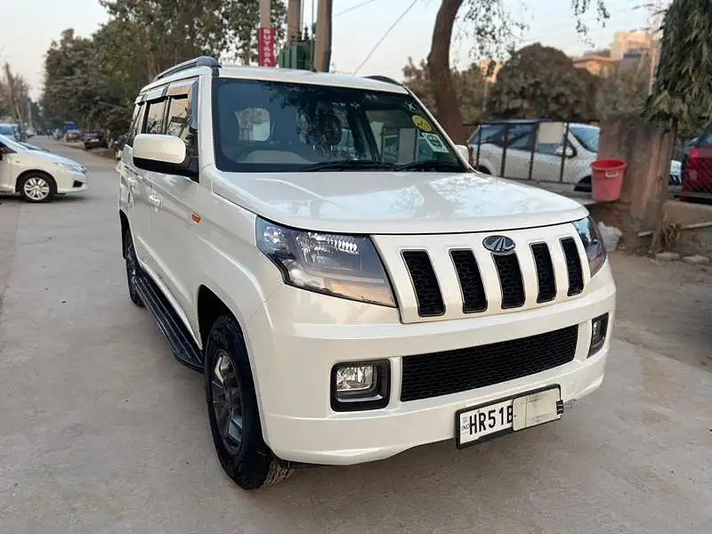 Second Hand Mahindra TUV300 [2015-2019] T10 in Gurgaon