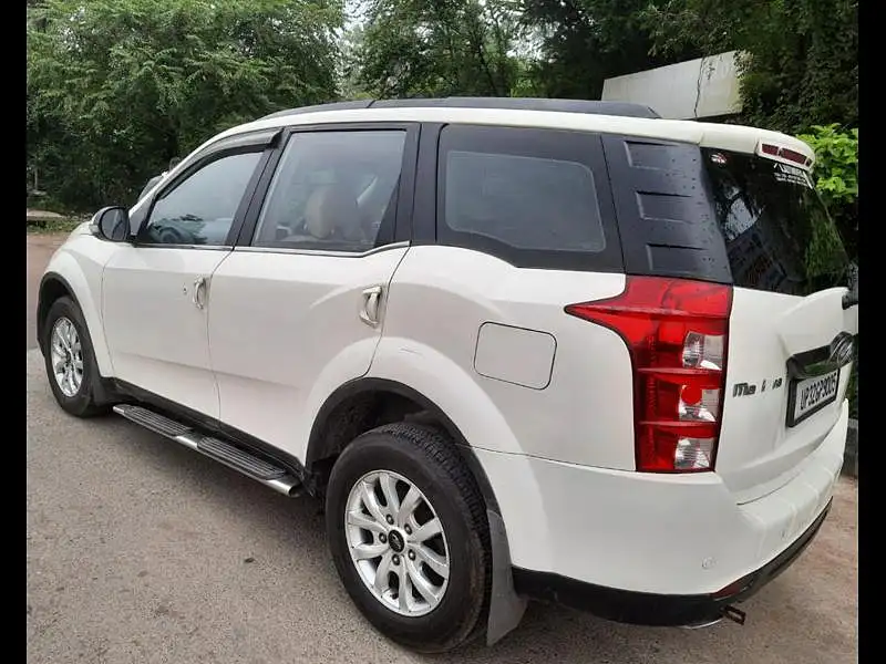 Second Hand Mahindra XUV500 [2015-2018] W10 in Lucknow