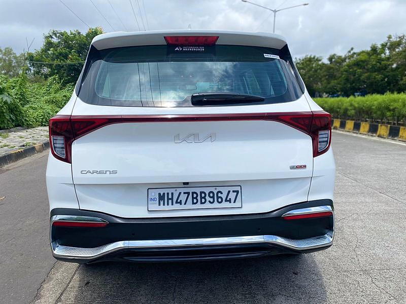 Used 2022 Kia Carens Luxury 1.4 Petrol 7 STR for sale in Mumbai at Rs