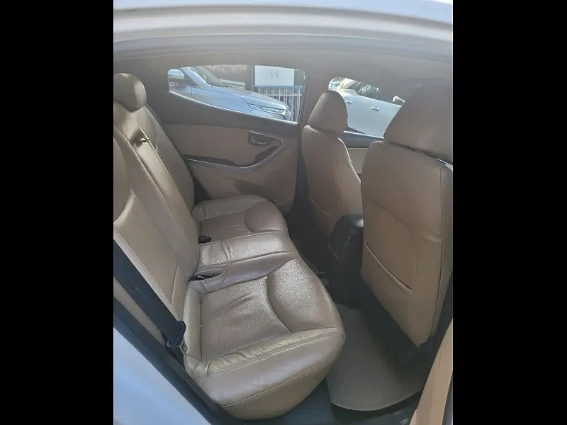 Used Hyundai Elantra SX (O) 1.5 AT in Lucknow