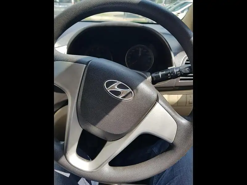 Second Hand Hyundai Grand i10 Sportz U2 1.2 CRDi in Dehradun