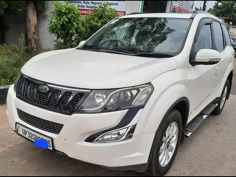 Second Hand Mahindra XUV500 [2015-2018] W10 in Lucknow