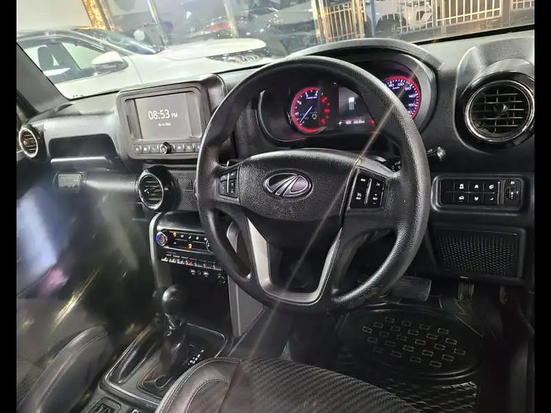 Second Hand Mahindra Thar LX Convertible Diesel AT in Lucknow