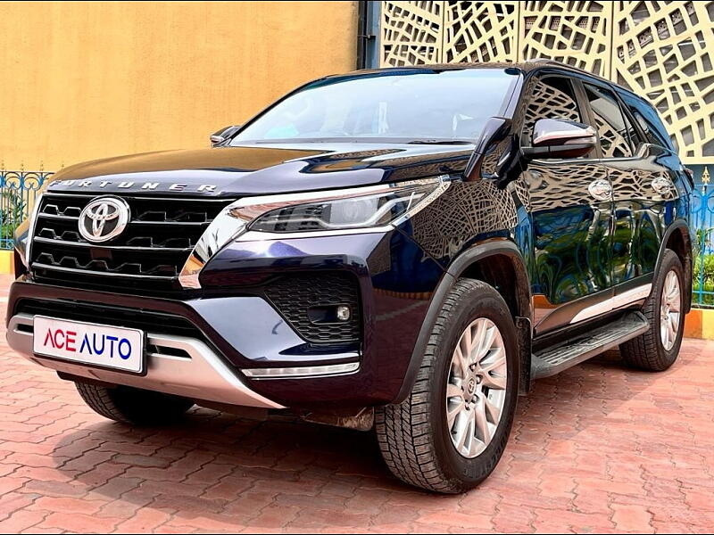Second Hand Toyota Fortuner [2016-2021] 2.8 4x4 AT [2016-2020] in Kolkata