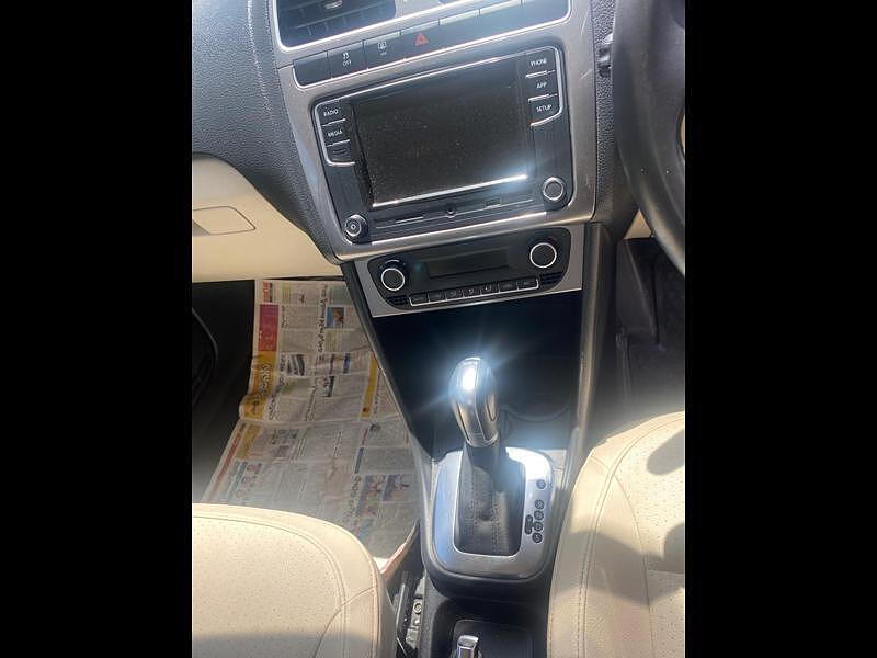 Second Hand Volkswagen Vento [2015-2019] Highline Plus 1.2 (P) AT 16 Alloy in Chennai