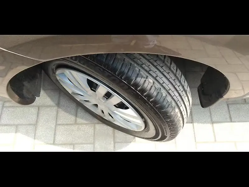 Second Hand Maruti Suzuki Swift [2018-2021] VXi AMT [2018-2019] in Ahmedabad