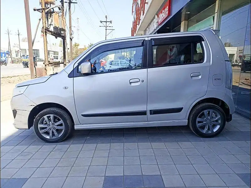 Second Hand Maruti Suzuki Stingray VXi in Nagpur