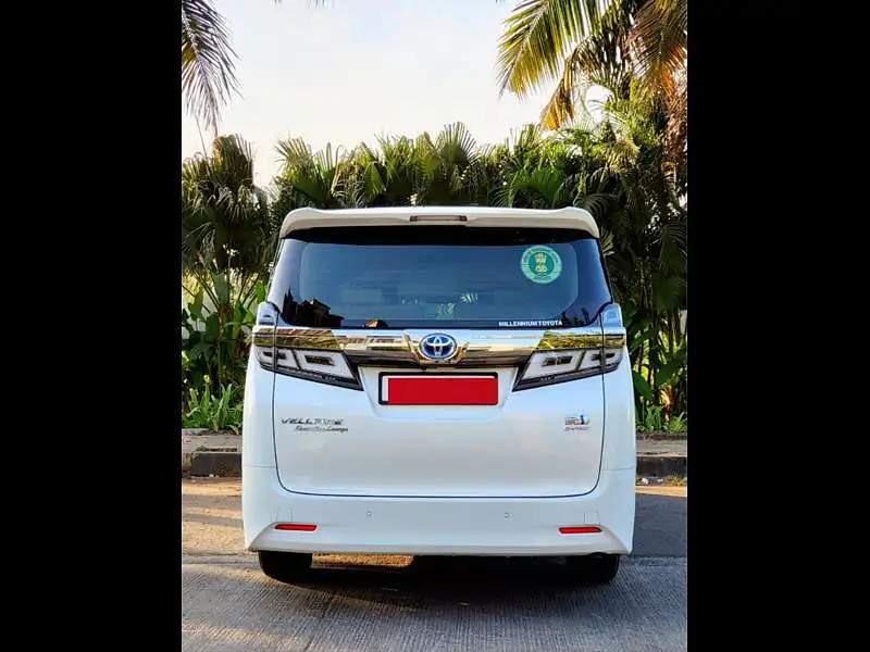 Used Toyota Vellfire Hybrid in Mumbai