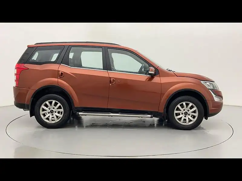 Second Hand Mahindra XUV500 [2015-2018] W10 in Zirakpur