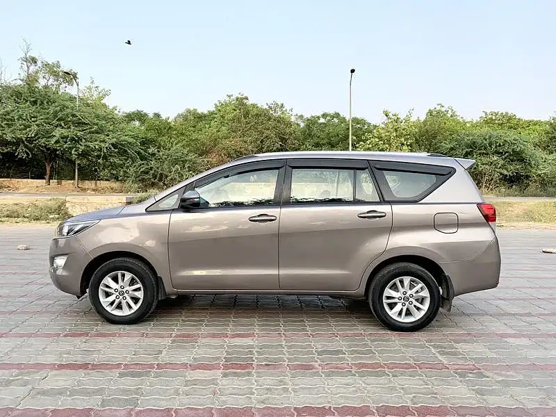 Second Hand Toyota Innova Crysta [2016-2020] 2.8 GX AT 7 STR [2016-2020] in Delhi