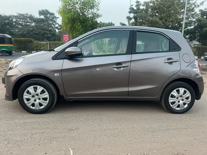 Second Hand Honda Brio [2013-2016] S MT in Surat