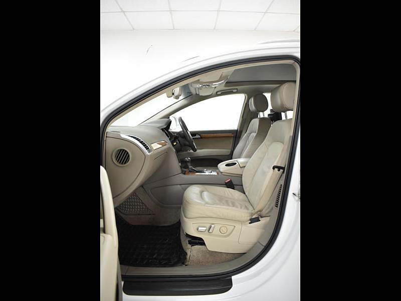 Audi Q7 [2010 - 2015] 35 TDI Premium + Sunroof
