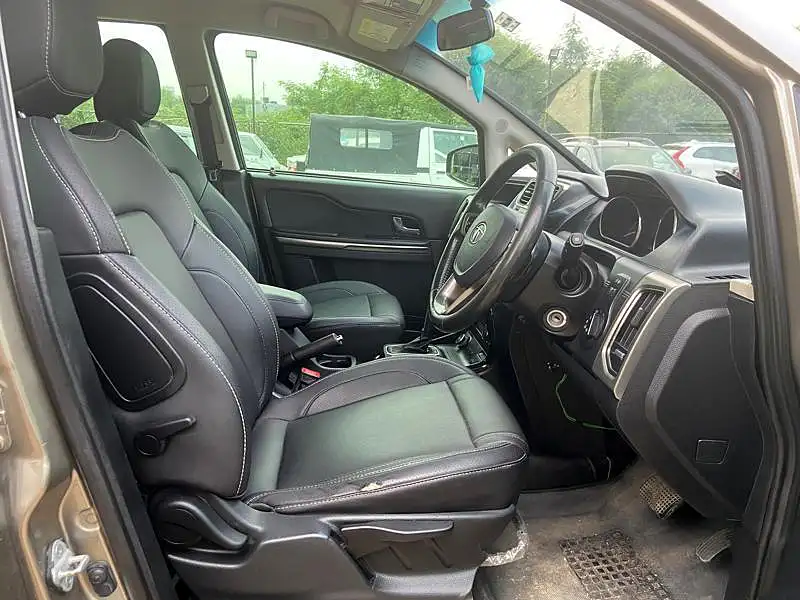 Used Tata Hexa [2017-2019] XTA 4x2 7 STR in Hyderabad