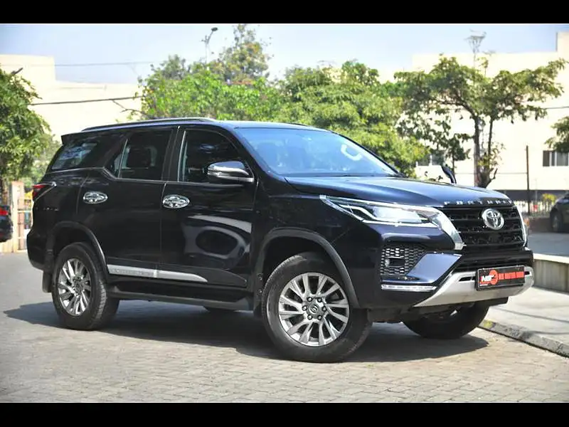 Second Hand Toyota Fortuner 4X4 AT 2.8 Diesel in Kolkata