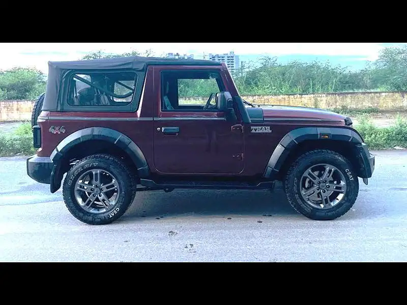 Used Mahindra Thar LX Convertible Petrol AT in Delhi