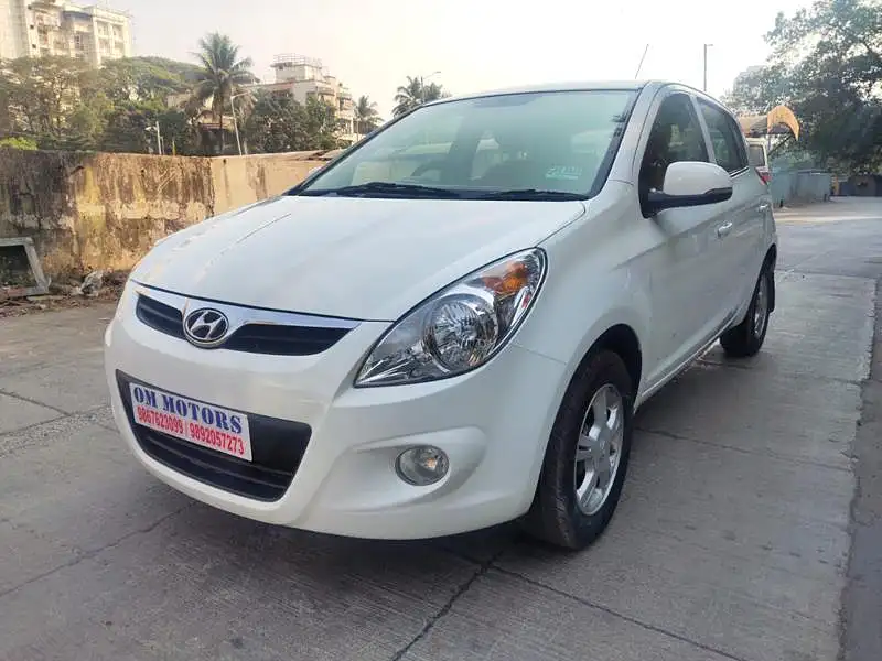 Second Hand Hyundai i20 [2010-2012] Asta 1.4 AT with AVN in Mumbai