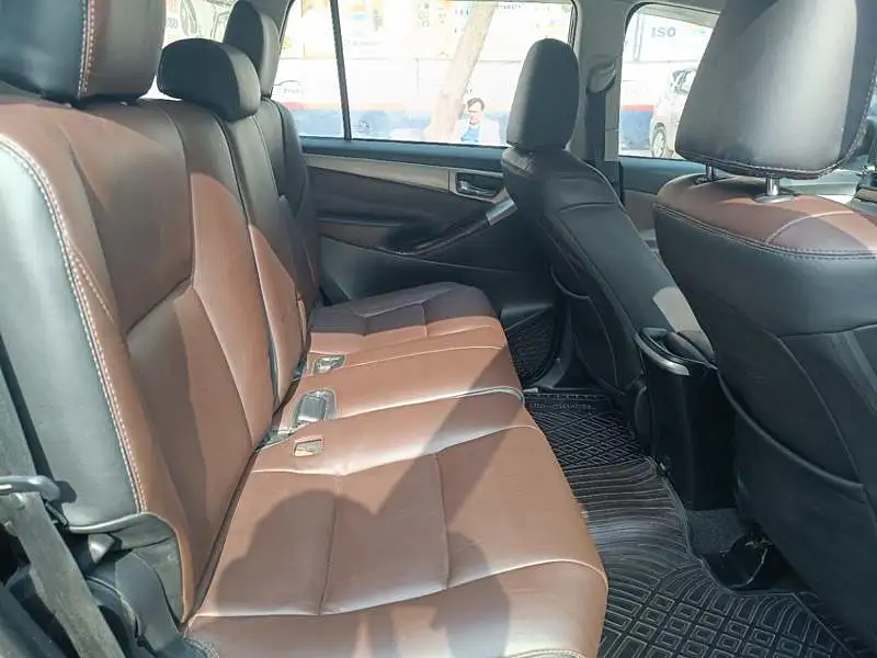 Second Hand Toyota Innova Crysta [2016-2020] 2.8 GX AT 7 STR [2016-2020] in Gurgaon
