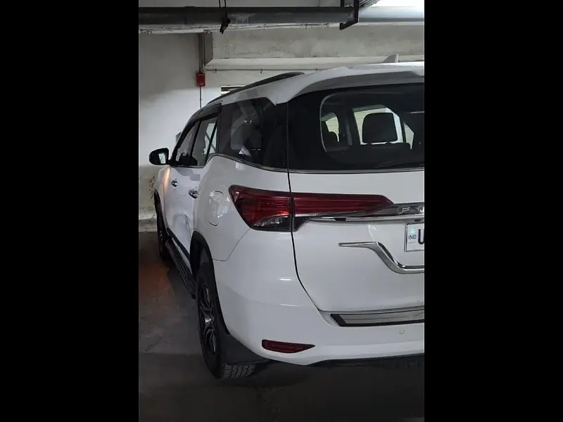 Second Hand Toyota Fortuner [2016-2021] 2.8 4x2 AT [2016-2020] in Lucknow