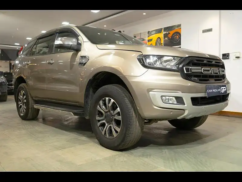 Second Hand Ford Endeavour Titanium Plus 3.2 4x4 AT in Lucknow