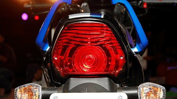 Hero honda best sale splendor tail light