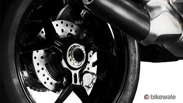 Ducati Monster 1200 S [2017] Wheels-Tyres