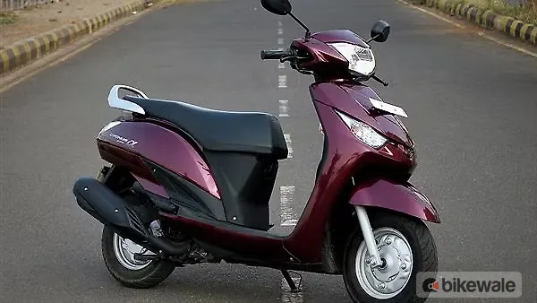 Yamaha Alpha Front Three-Quarter Image – BikeWale