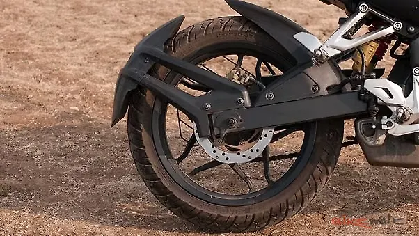 pirelli tyres for pulsar 180