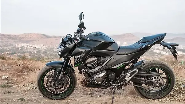 nagiさ Kawasaki Z800 Gets New Green & Black Color in India