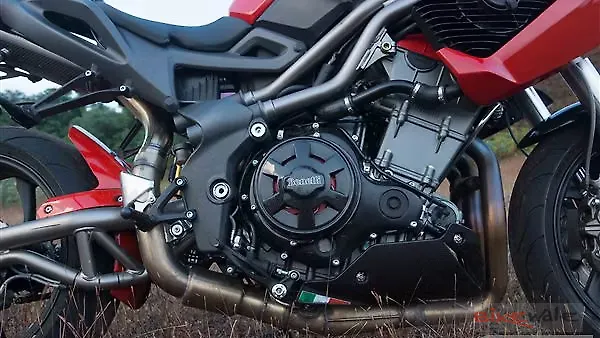 Benelli TNT R Side Image – BikeWale