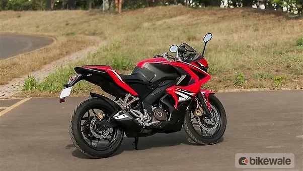 Bajaj Pulsar RS 200 Exterior Image – BikeWale
