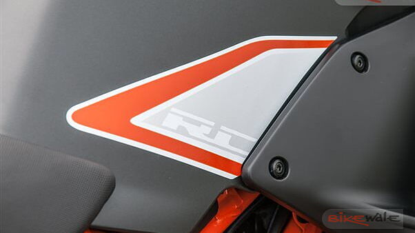 KTM RC390 [2014-2016] Side Image – BikeWale