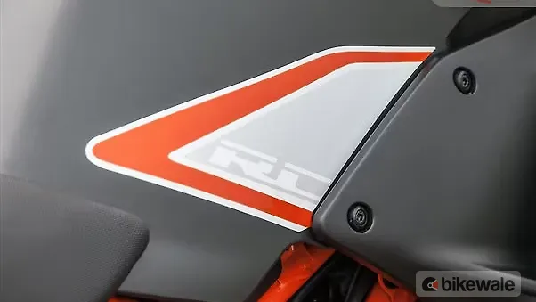 KTM RC390 [2014-2016] Side Image – BikeWale