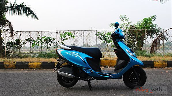 TVS Scooty Zest 110 Front Image – BikeWale