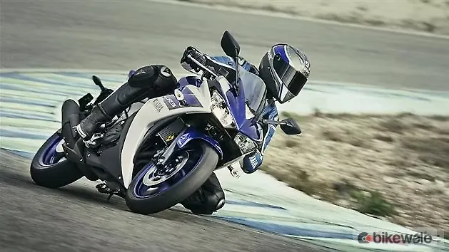 Yamaha YZF-R3 [2016-2017] Wheels-Tyres Image – BikeWale