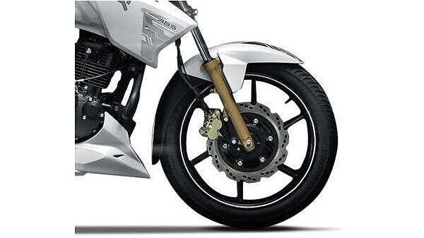 Apache rtr 180 discount front mudguard price