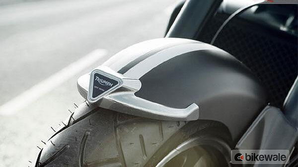 Triumph Rocket III Roadster Wheels-Tyres