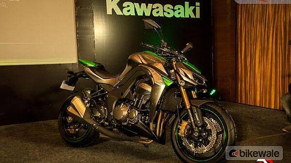 Kawasaki Z1000 Side