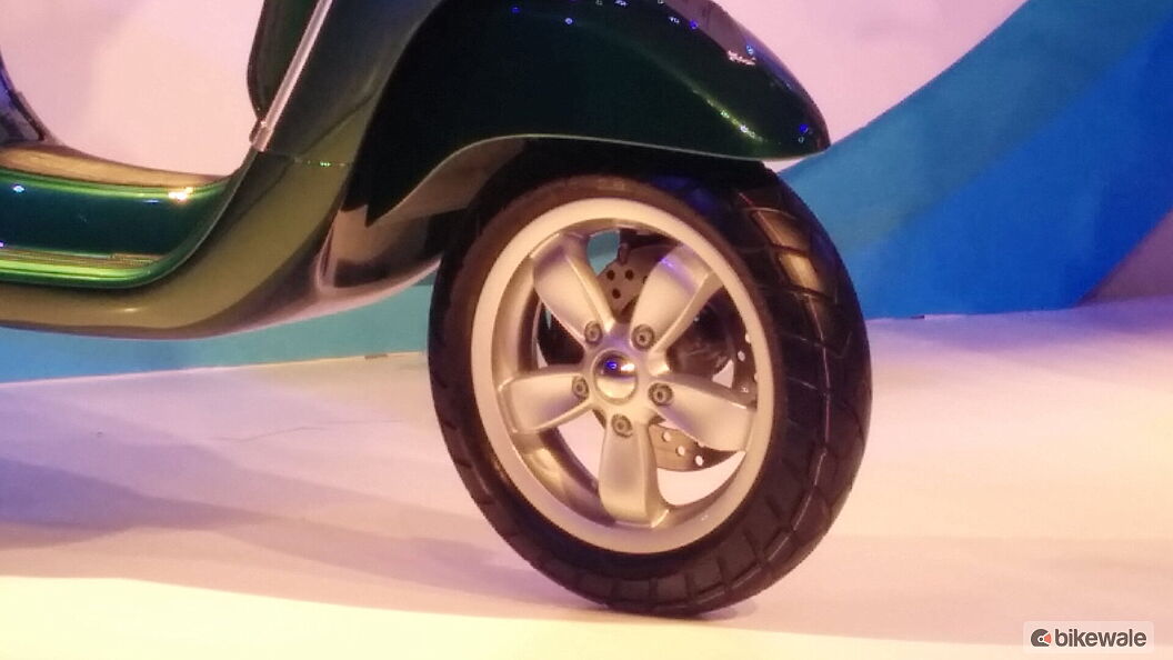 Vespa VXL 125 Wheels-Tyres