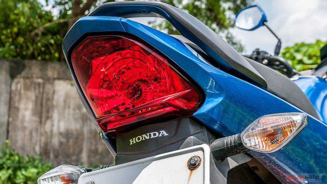 honda livo back light cover