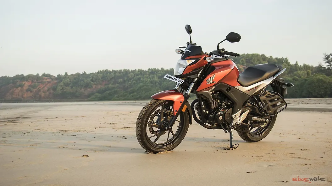 cb hornet 160r back tyre price mrf