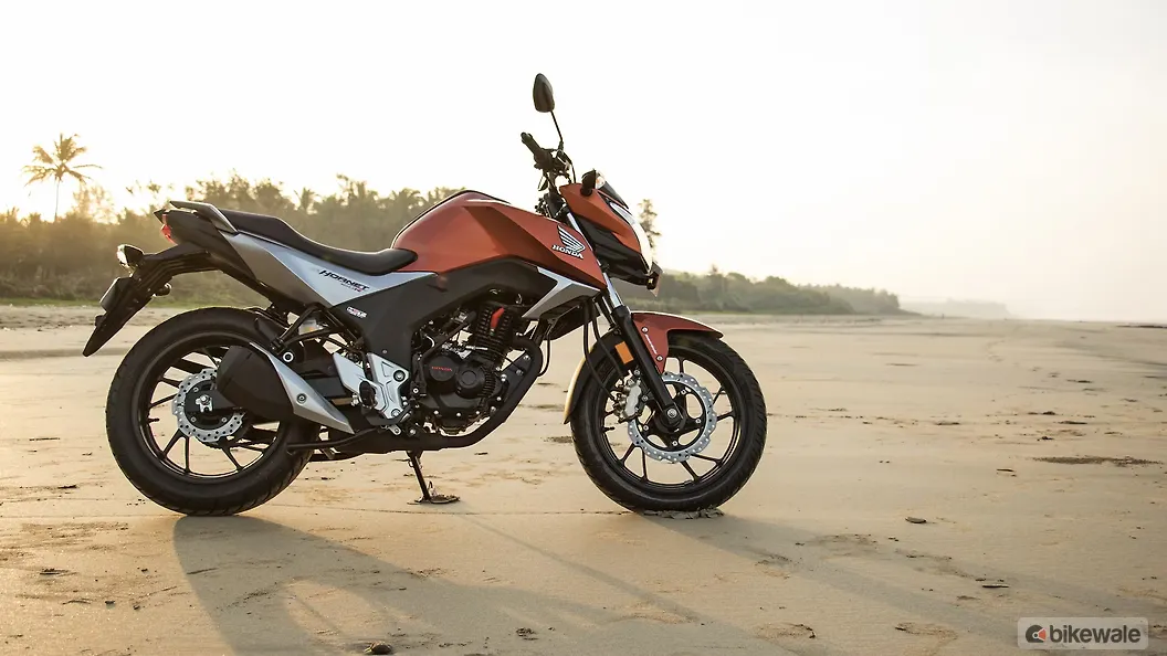 cb hornet 160r tyre price