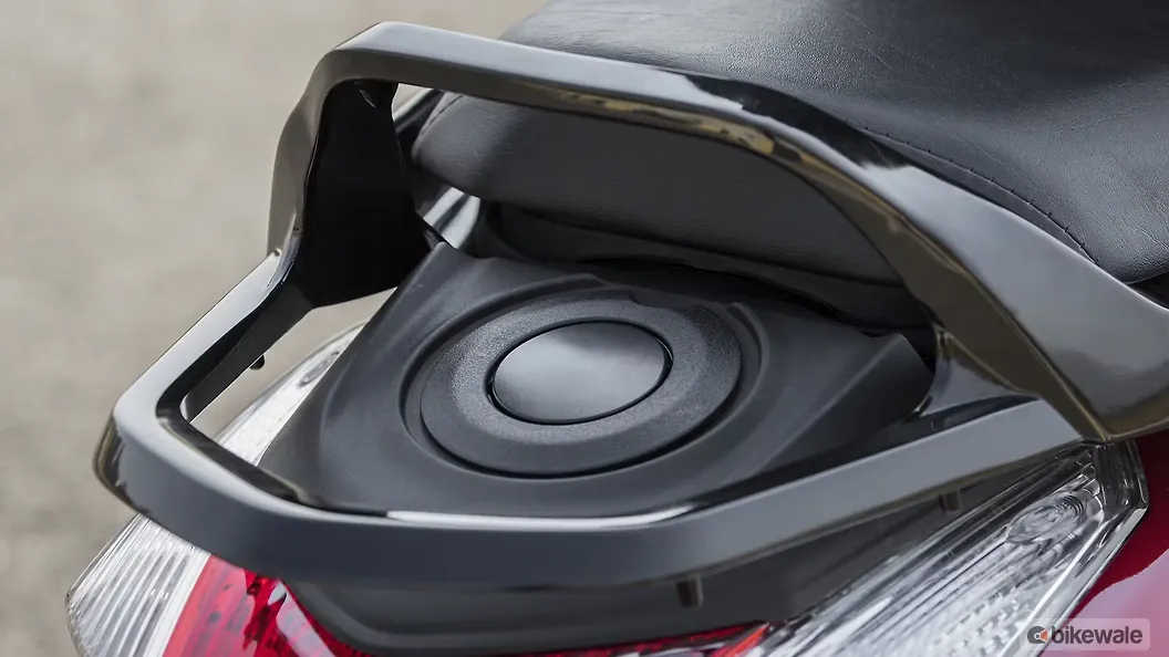 Hero Duet Indicator Image BikeWale