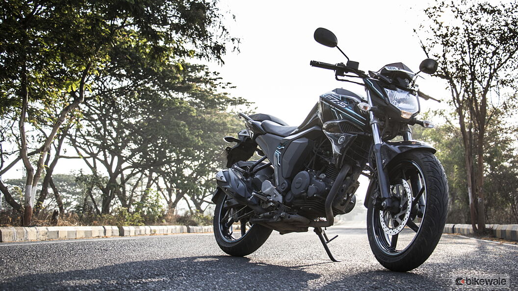 Yamaha FZ S V 2.0 Front Three-Quarter