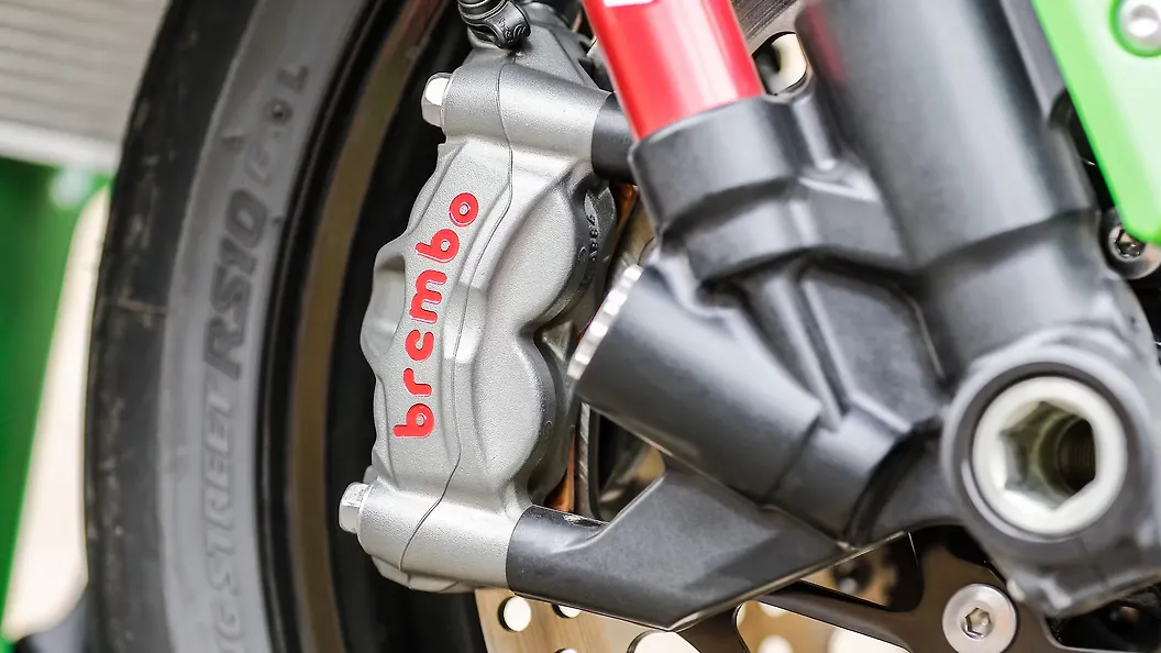 にに Kawasaki Ninja ZX-10R [2018-2019] Brakes Image – BikeWale