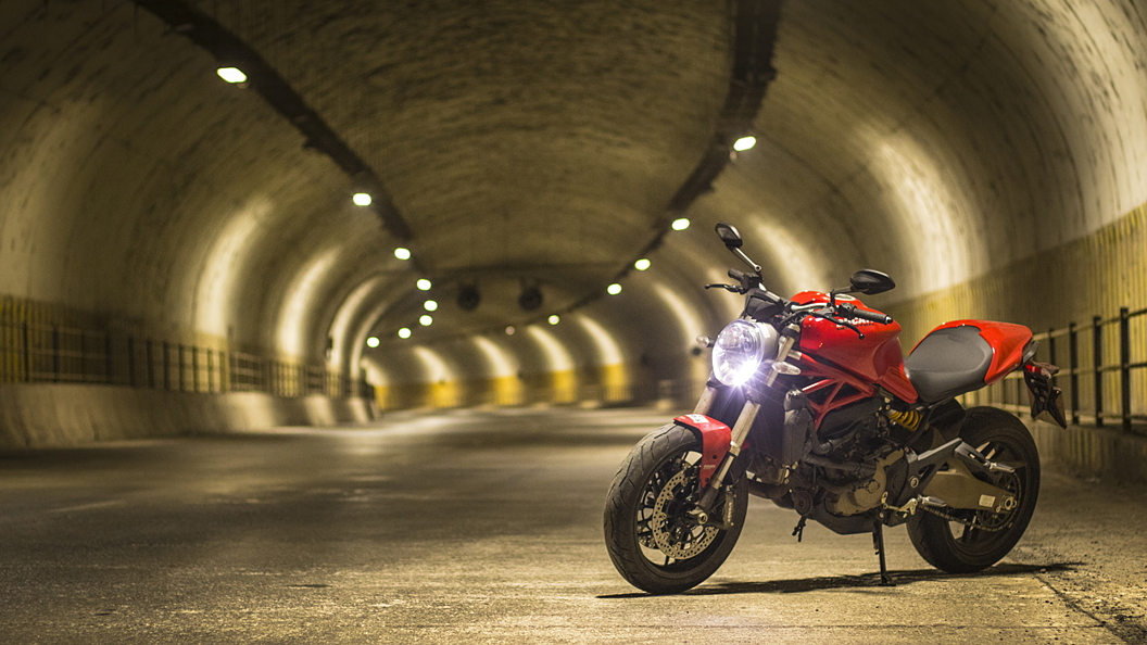 Ducati Monster 821 [2017] Exterior Image – BikeWale